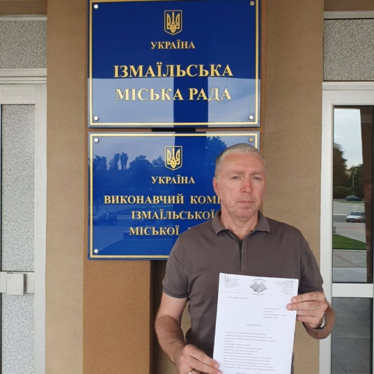 photo_5201791096307437949_y