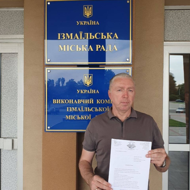 photo_5201791096307437949_y