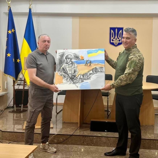 photo_5206495069044068376_y